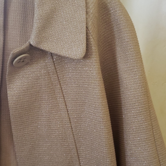 Jacket - Picture 2 of 5